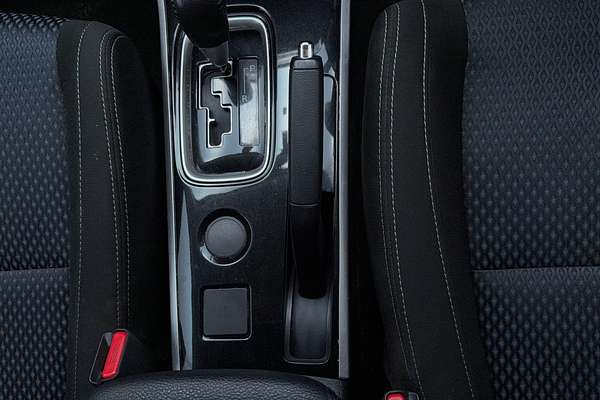 2017 Mitsubishi Outlander LS Safety Pack ZK