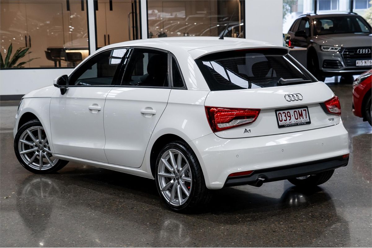 2016 Audi A1 8X
