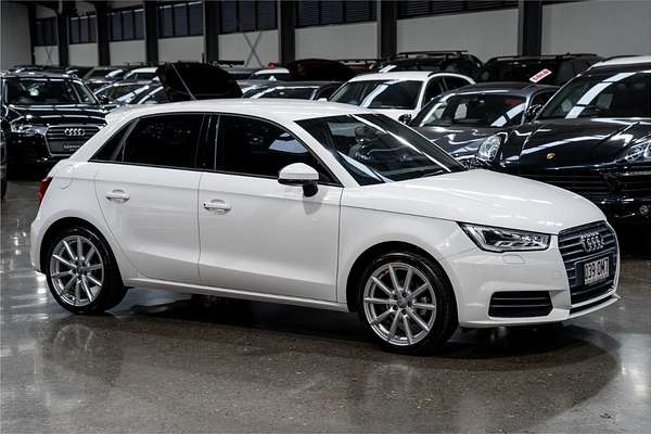 2016 Audi A1 8X