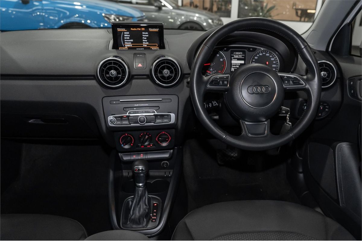 2016 Audi A1 8X