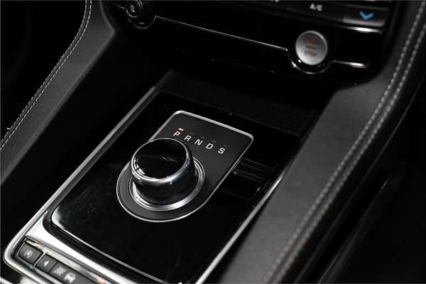 2016 Jaguar F-PACE 20d R-Sport X761