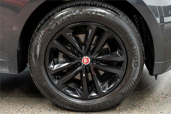 2016 Jaguar F-PACE 20d R-Sport X761