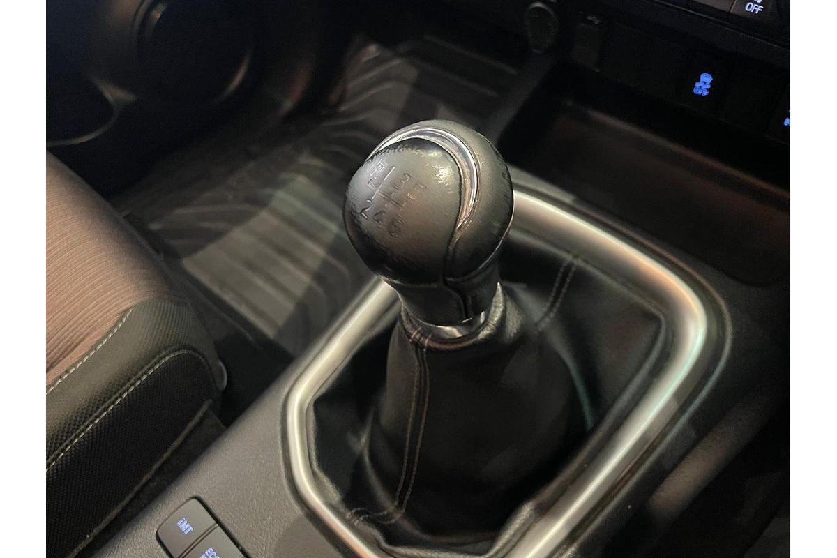 2017 Toyota Hilux SR5 GUN126R 4X4