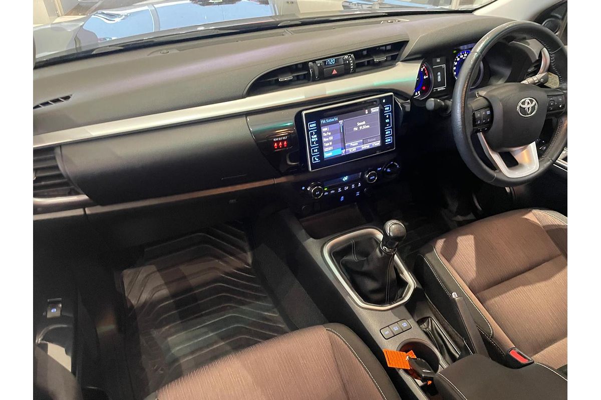 2017 Toyota Hilux SR5 GUN126R 4X4