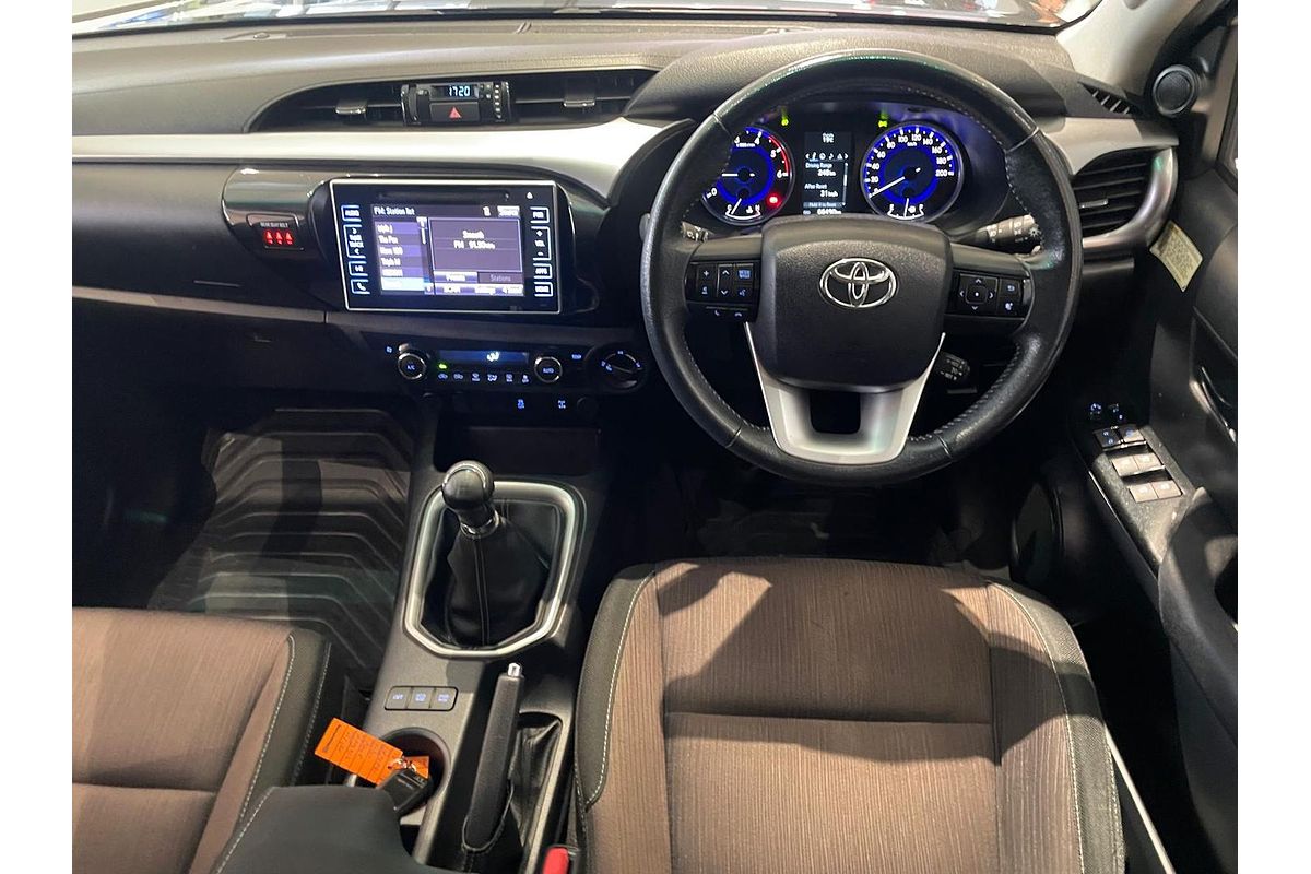 2017 Toyota Hilux SR5 GUN126R 4X4