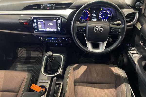 2017 Toyota Hilux SR5 GUN126R 4X4
