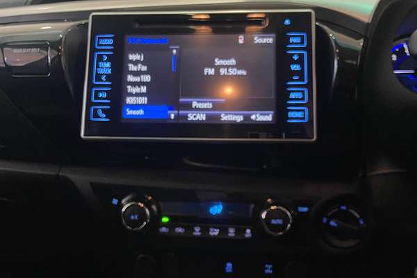 2017 Toyota Hilux SR5 GUN126R 4X4