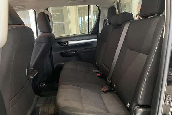 2017 Toyota Hilux SR5 GUN126R 4X4