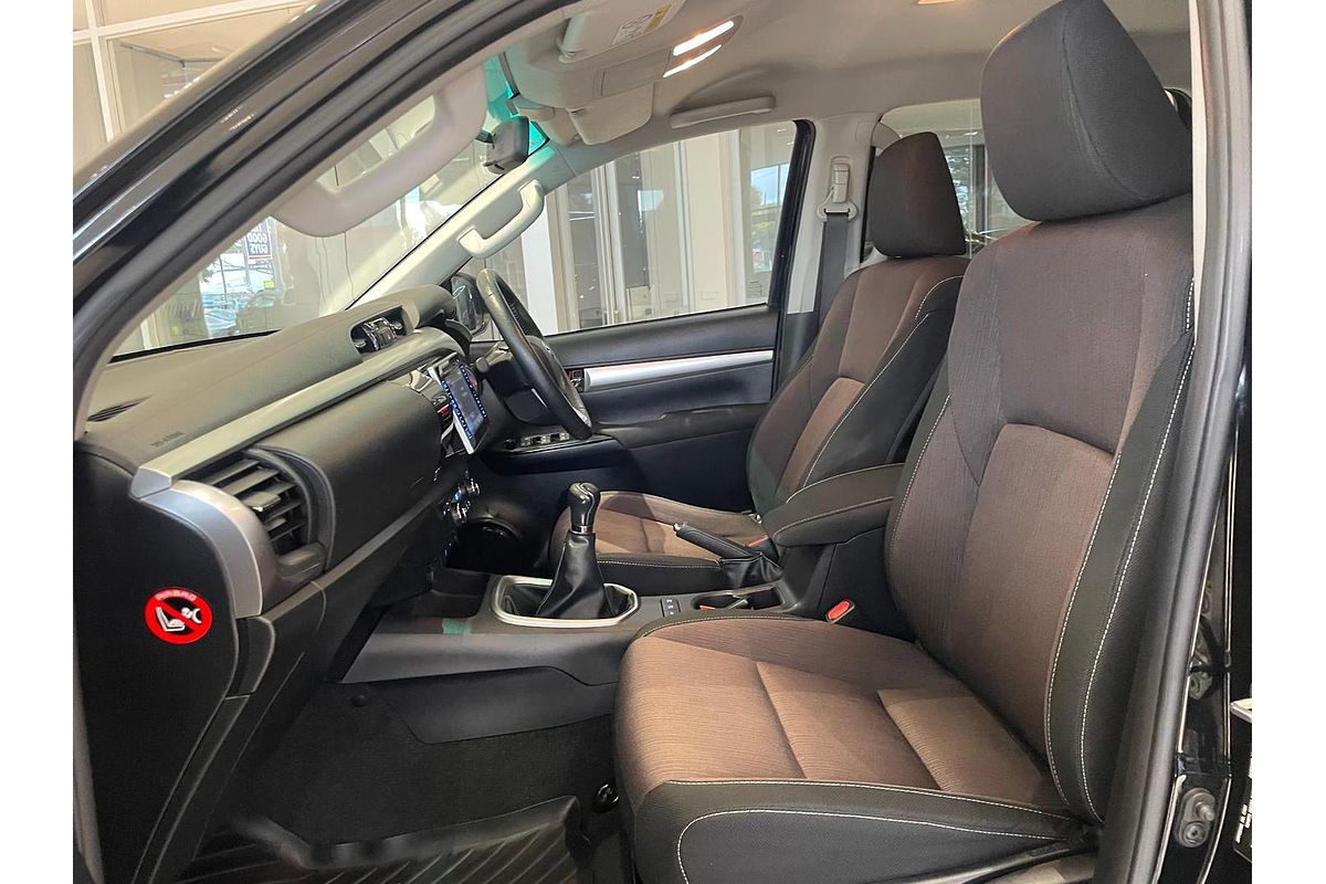 2017 Toyota Hilux SR5 GUN126R 4X4