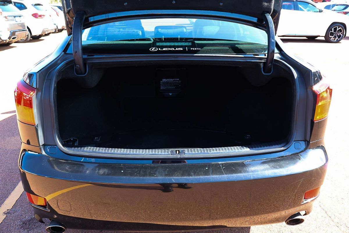 2006 Lexus IS IS250 Prestige GSE20R