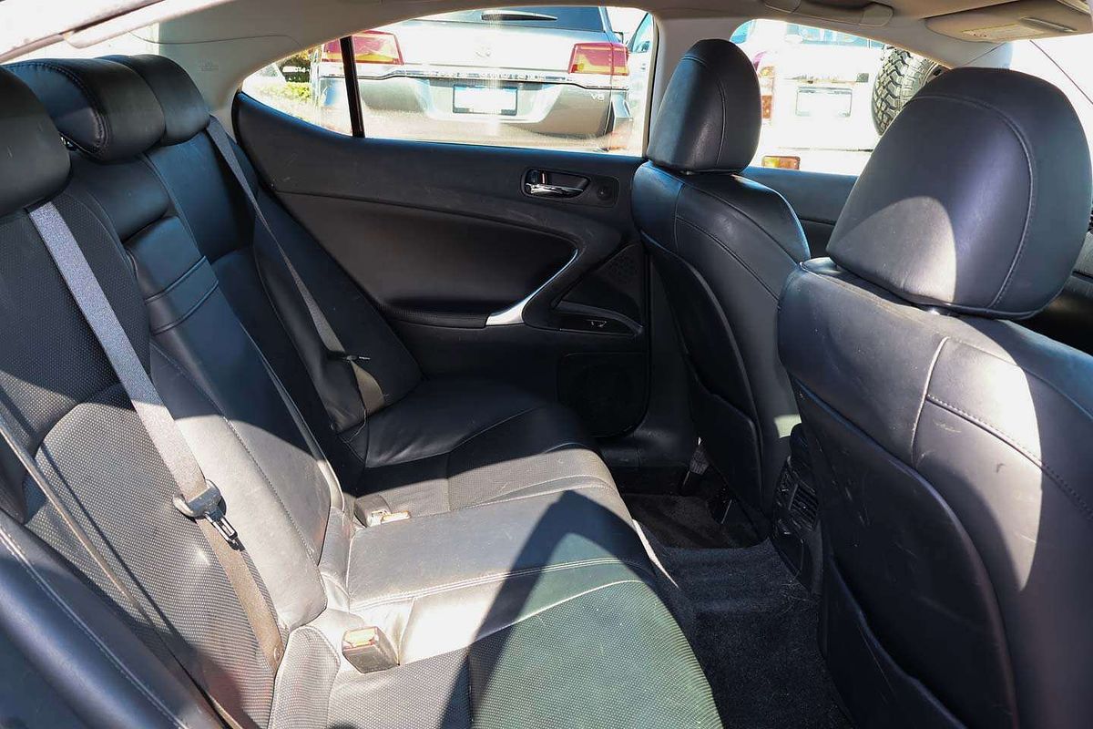 2006 Lexus IS IS250 Prestige GSE20R