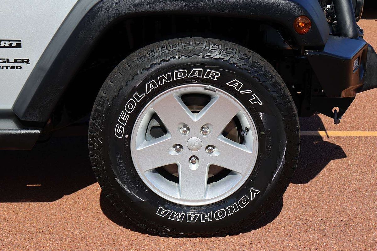 2010 Jeep Wrangler Unlimited Sport JK