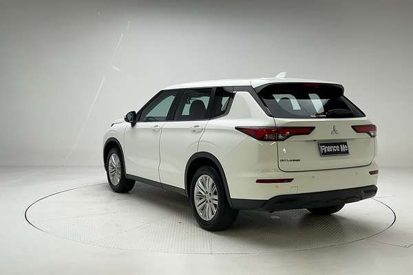 2023 Mitsubishi Outlander ES ZM