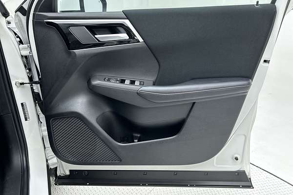 2023 Mitsubishi Outlander ES ZM