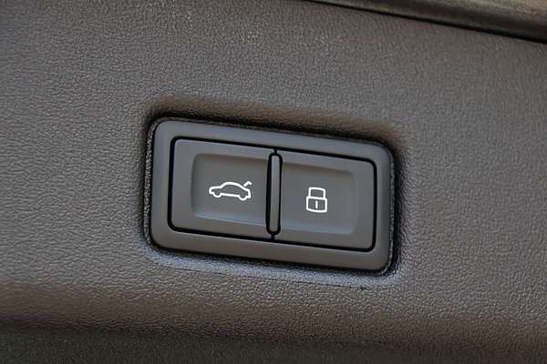 2025 Audi Q5 TDI 150kW Sport GU