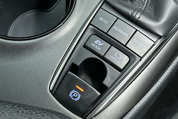 2021 Toyota Camry Ascent AXVH70R