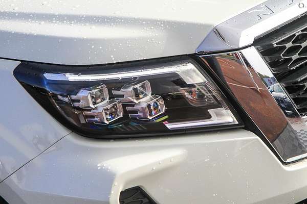 2025 Nissan Navara ST-X D23 4X4