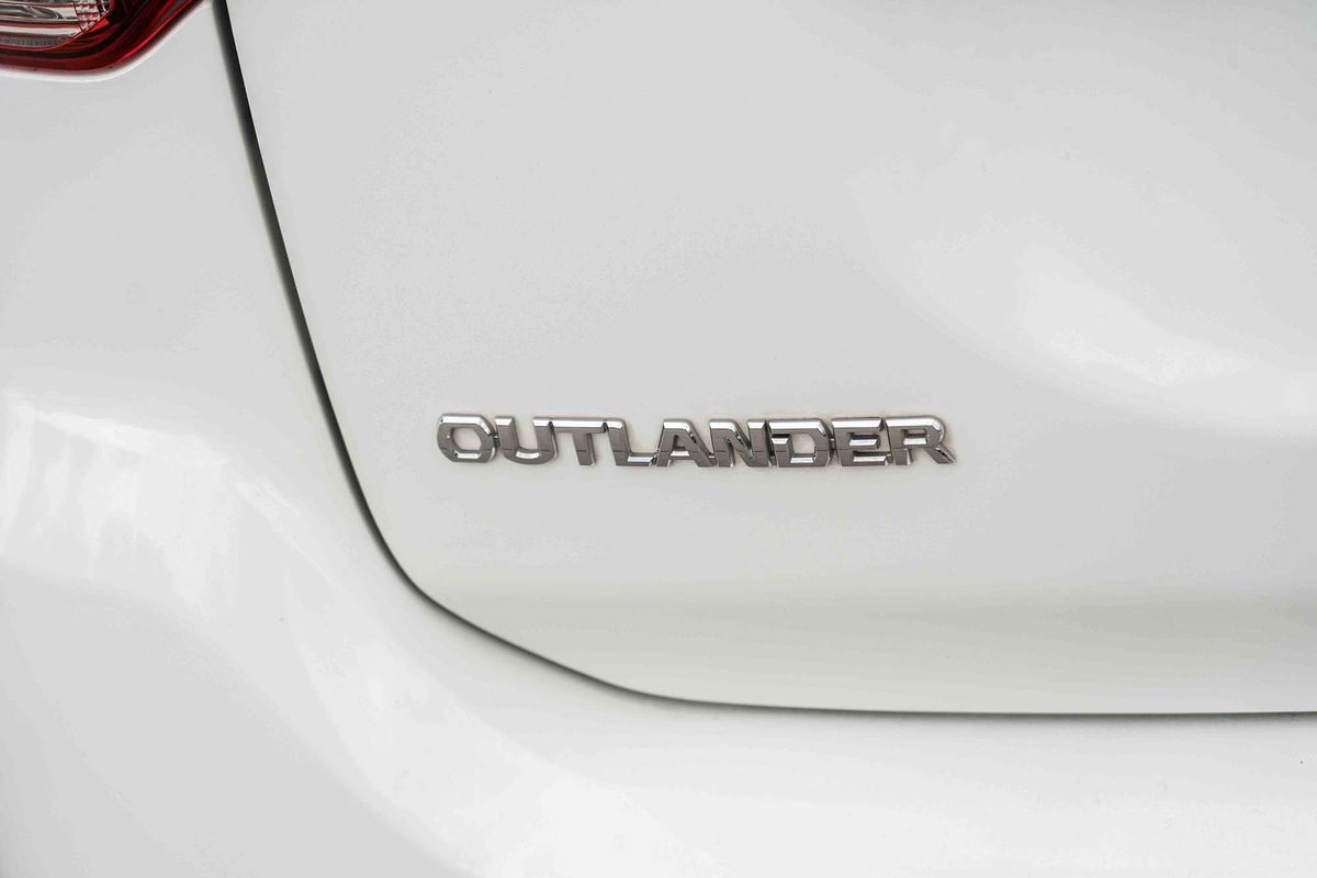 2019 Mitsubishi Outlander LS ZL