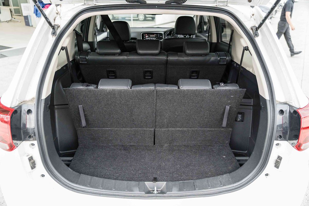 2019 Mitsubishi Outlander LS ZL