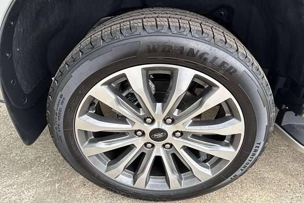 2025 Ford Everest Platinum 3.0L