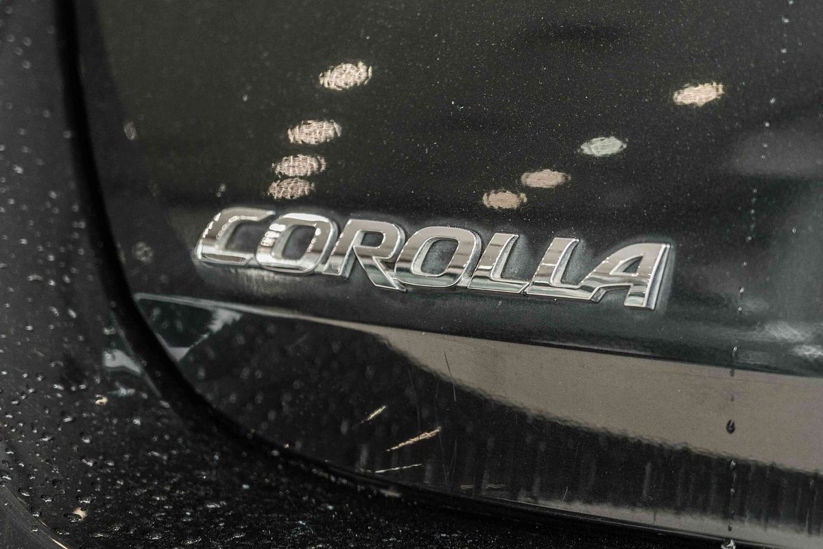 2017 Toyota Corolla Hybrid ZWE186R