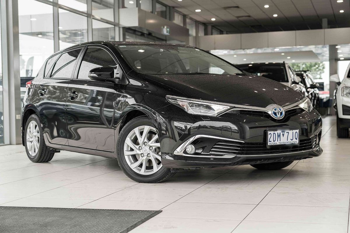 2017 Toyota Corolla Hybrid ZWE186R