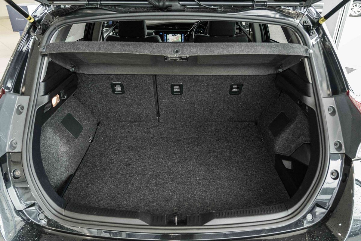 2017 Toyota Corolla Hybrid ZWE186R