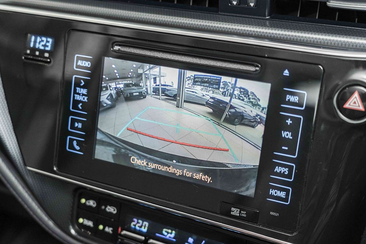 2017 Toyota Corolla Hybrid ZWE186R