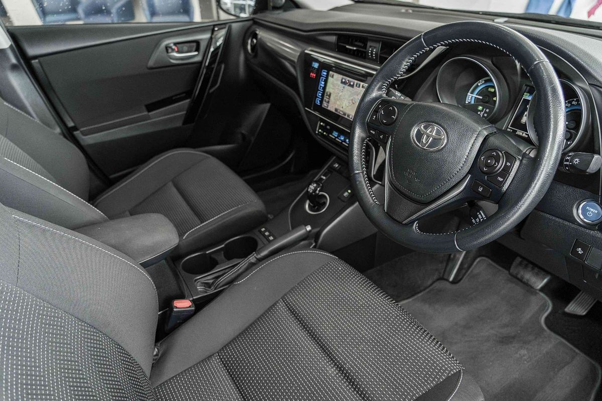 2017 Toyota Corolla Hybrid ZWE186R