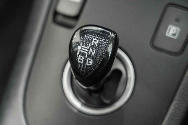 2017 Toyota Corolla Hybrid ZWE186R