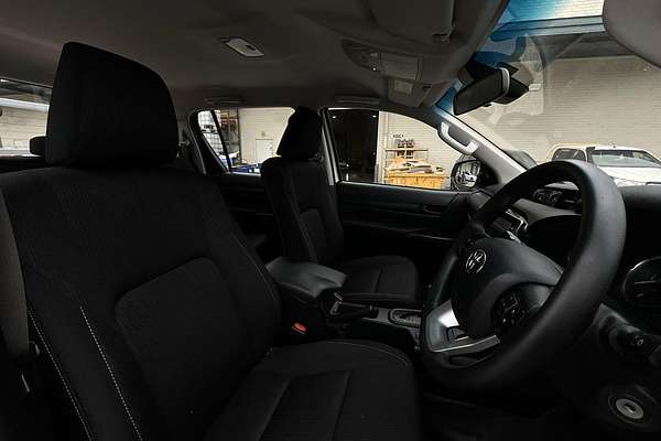 2021 Toyota Hilux SR GUN126R 4X4