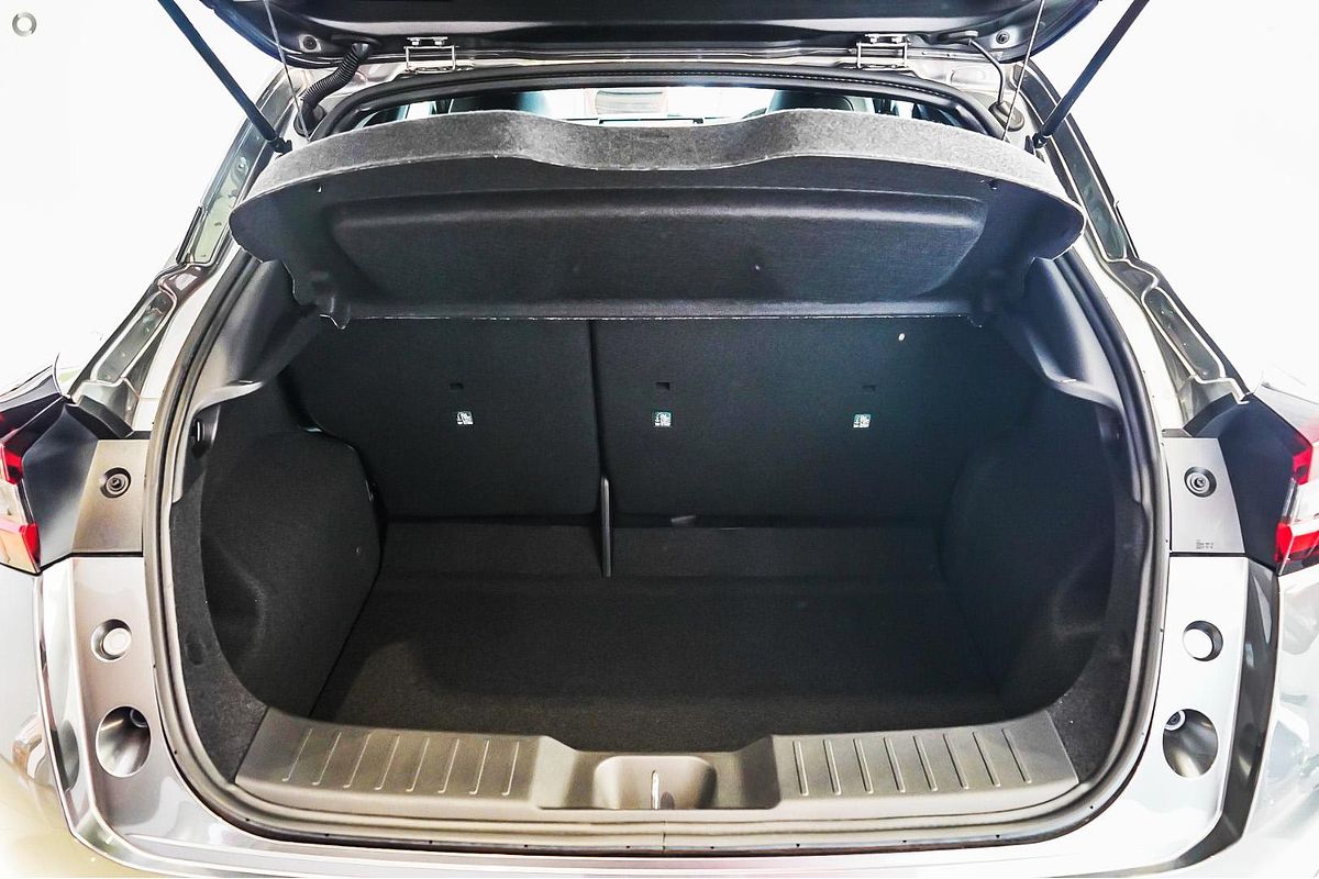 2025 Nissan JUKE ST-L F16