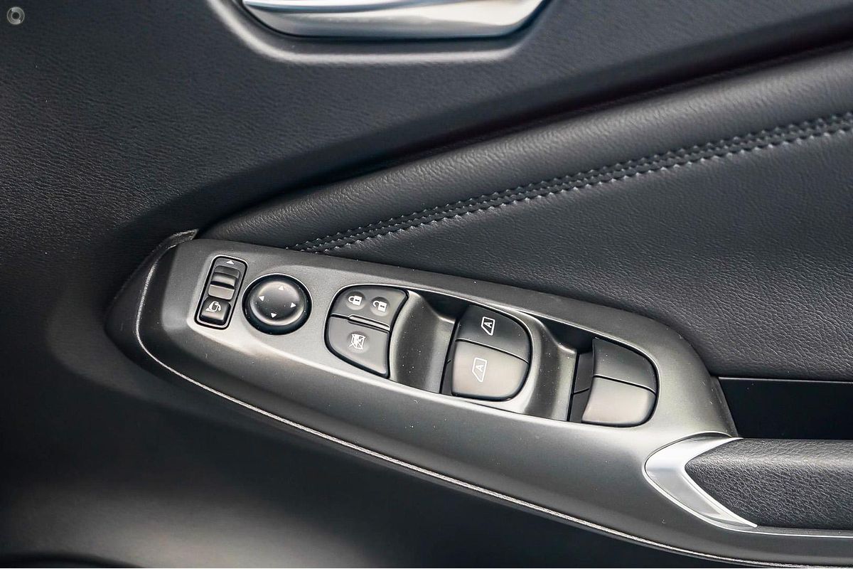 2025 Nissan JUKE ST-L F16