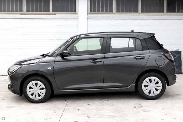 2025 Suzuki Swift Hybrid UZ