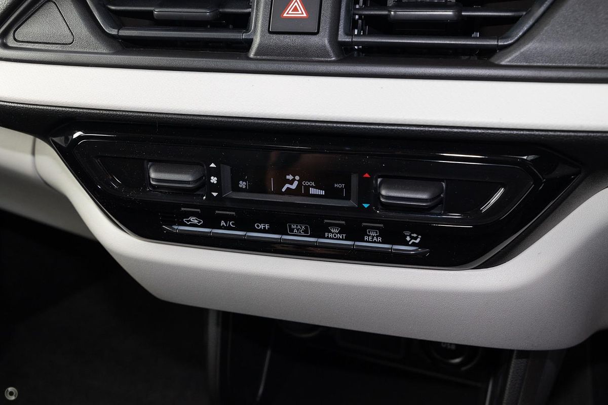 2025 Suzuki Swift Hybrid UZ