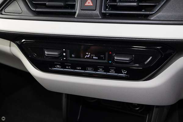 2025 Suzuki Swift Hybrid UZ