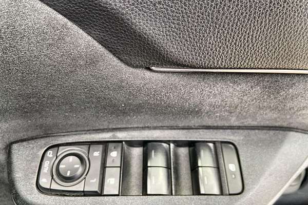 2024 Toyota Yaris Cross GXL MXPJ10R