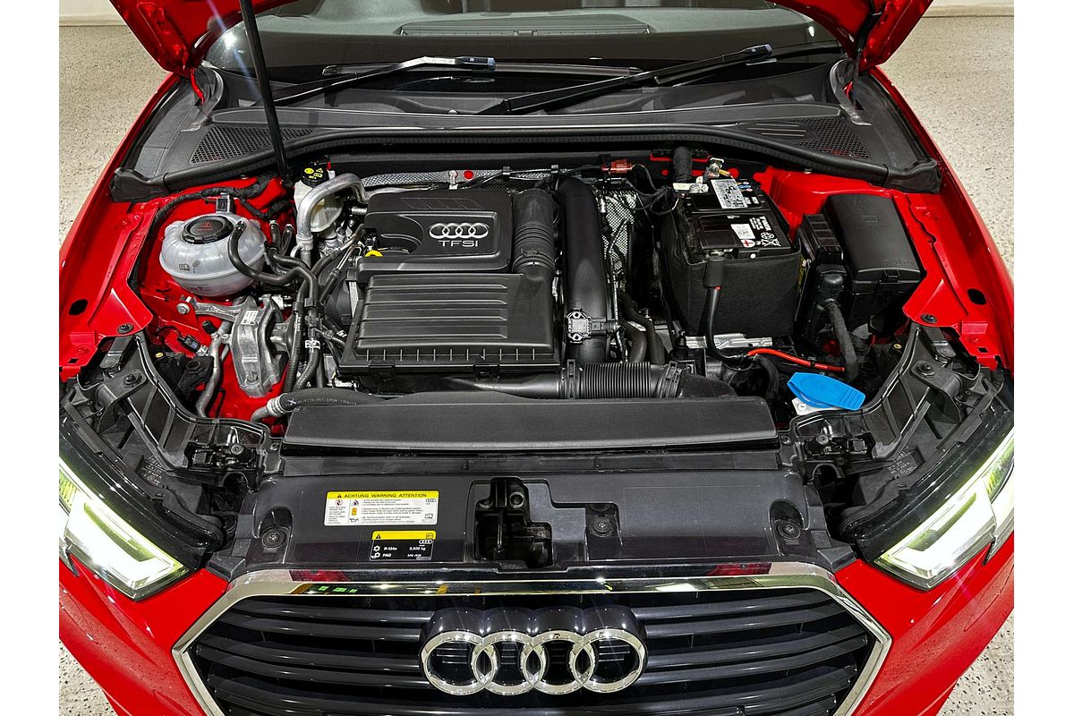 2019 Audi A3 35 TFSI S line plus 8V
