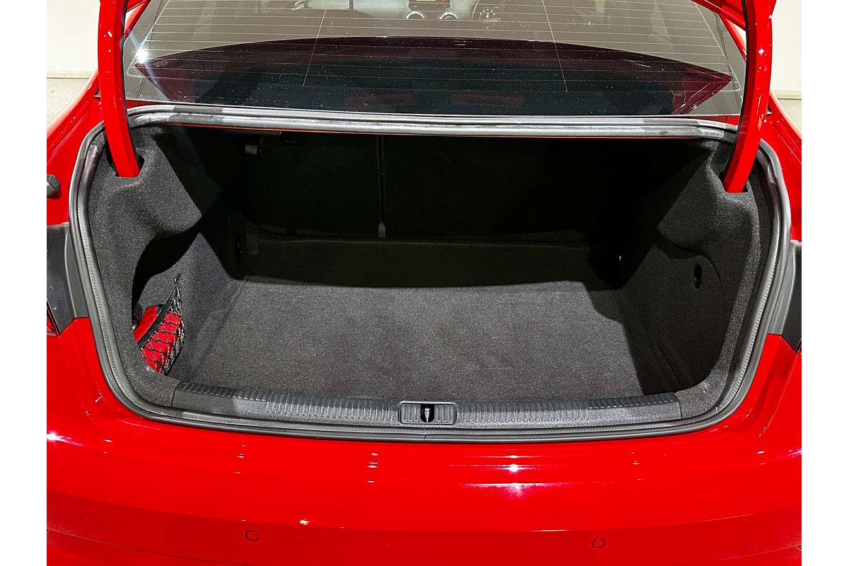 2019 Audi A3 35 TFSI S line plus 8V