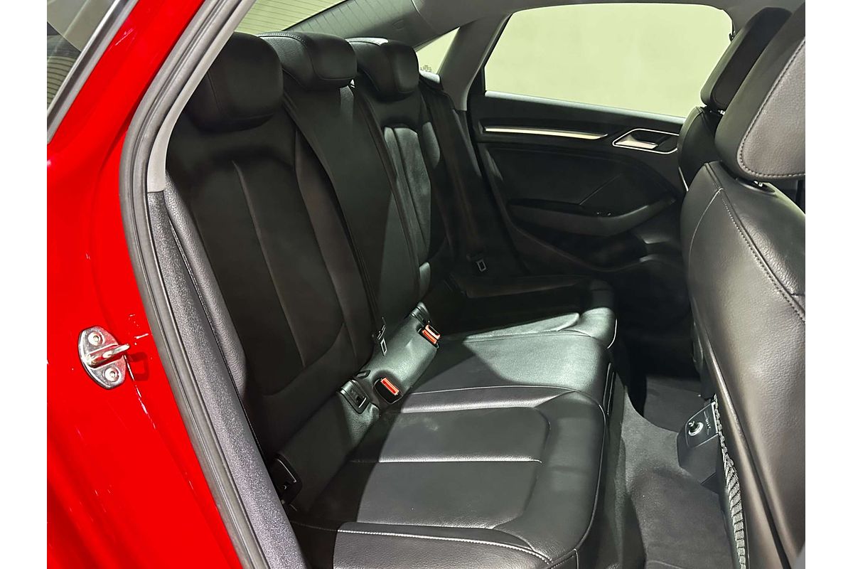 2019 Audi A3 35 TFSI S line plus 8V