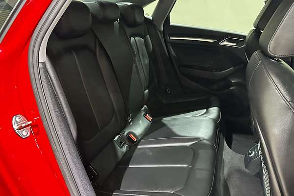 2019 Audi A3 35 TFSI S line plus 8V