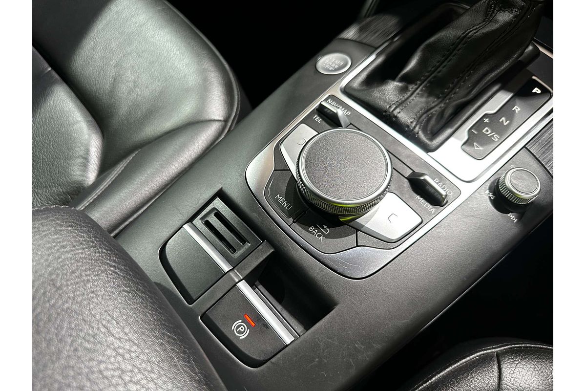 2019 Audi A3 35 TFSI S line plus 8V