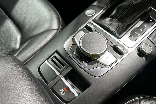 2019 Audi A3 35 TFSI S line plus 8V