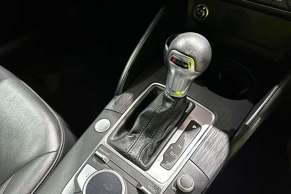 2019 Audi A3 35 TFSI S line plus 8V