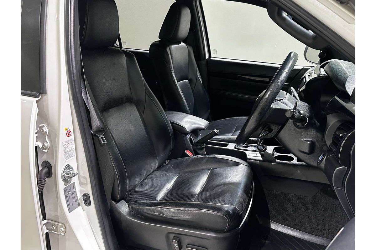 2019 Toyota Hilux Rugged X GUN126R 4X4