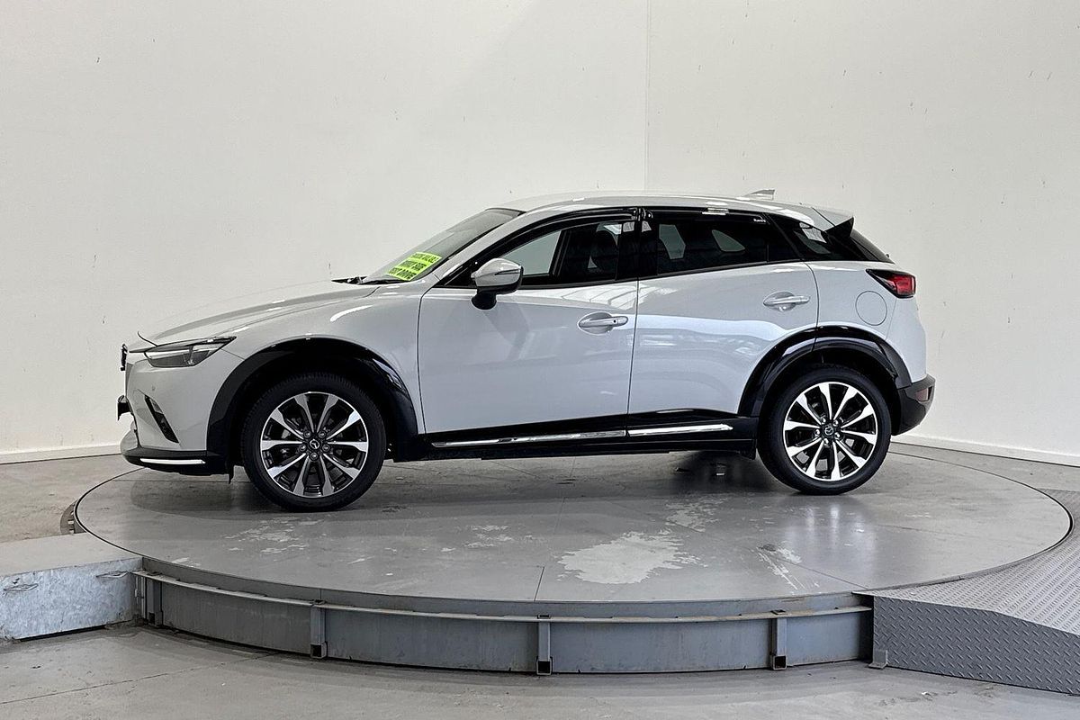 2022 Mazda CX-3 sTouring DK