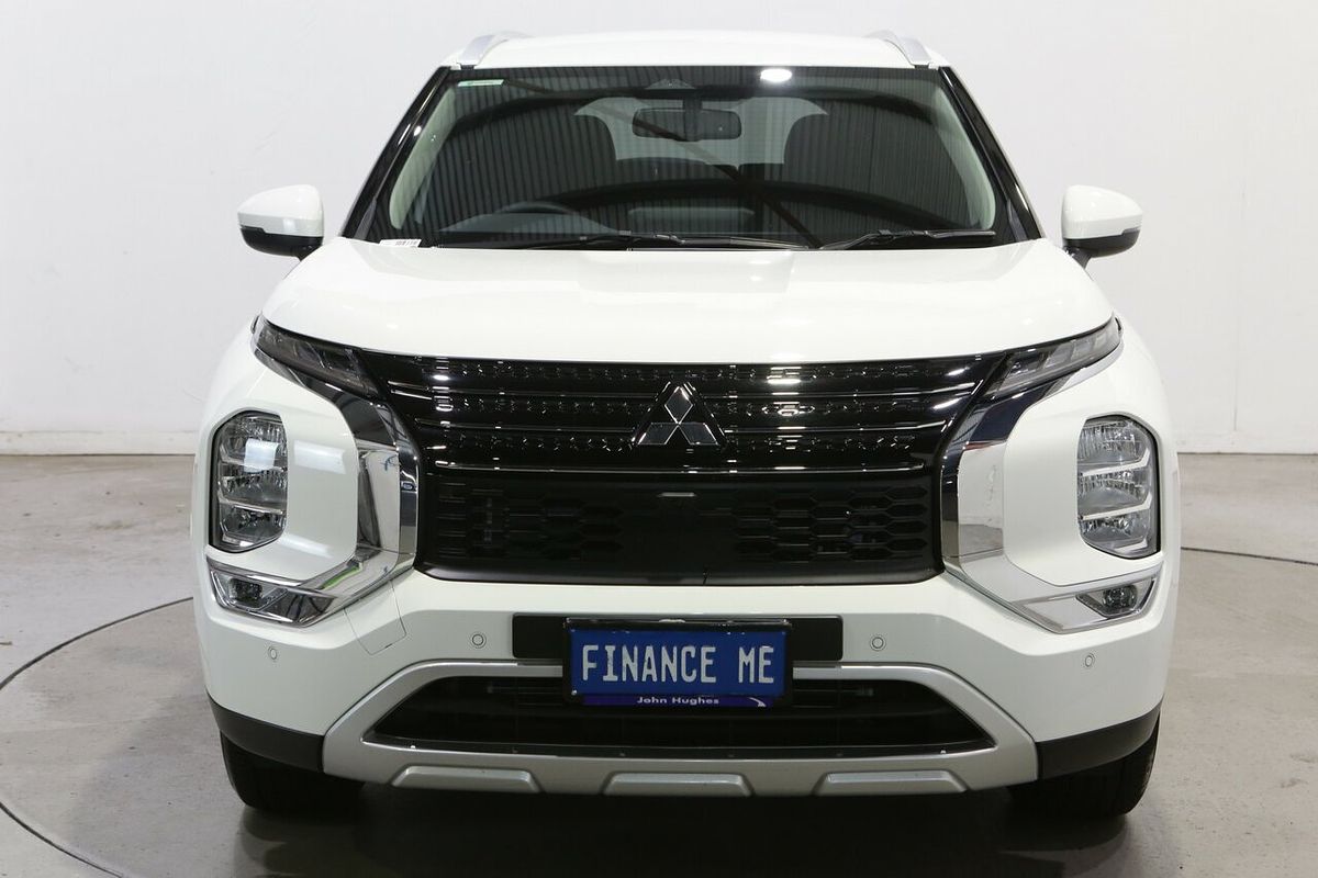 2025 Mitsubishi Outlander LS ZM