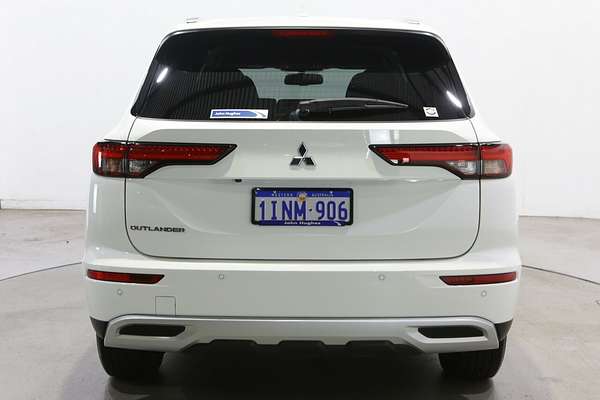 2025 Mitsubishi Outlander LS ZM