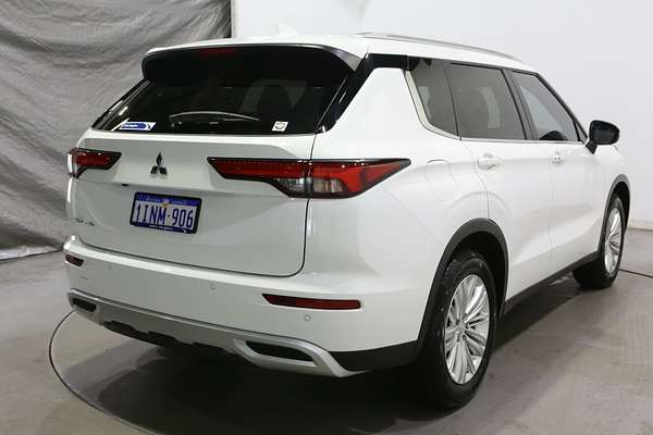 2025 Mitsubishi Outlander LS ZM