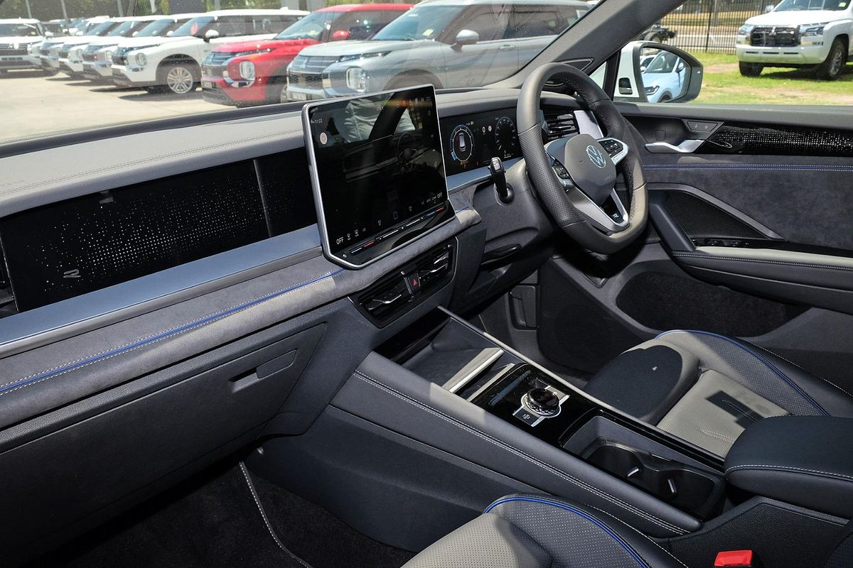 2025 Volkswagen Tayron 195TSI R-Line R4